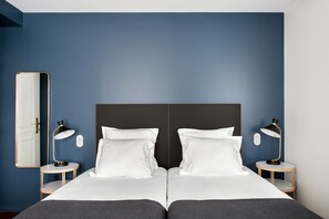 Twin Room | In-room safe, individually furnished, desk, laptop workspace - New Hotel le Voltaire (Paris)