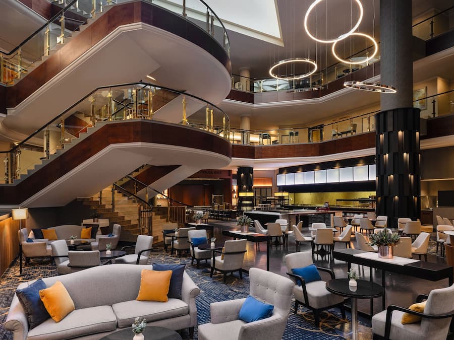 2 bares, pub gastronómico