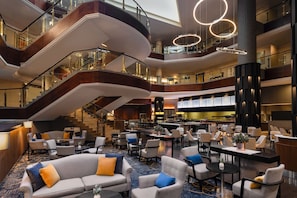 2 barer/lounger, gastropub