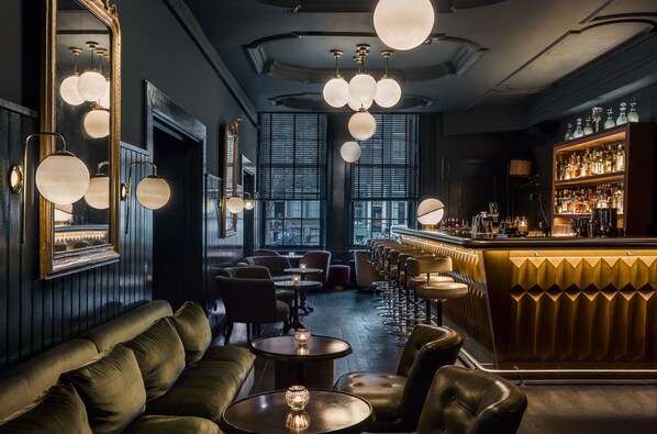 Bar (en la propiedad)