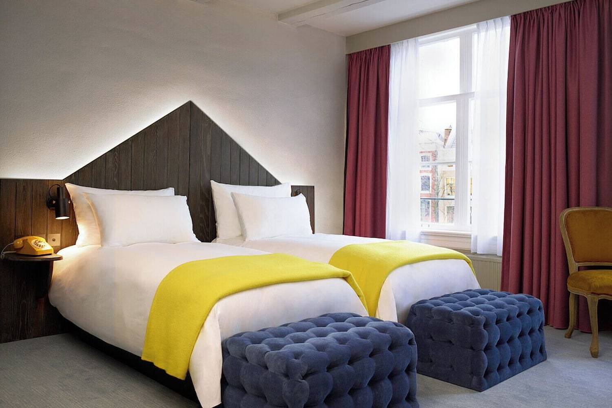 Classic Room, 2 Katil Bujang (Single), Canal View | 1 bilik tidur, cadar kapas Mesir, peralatan tempat tidur premium