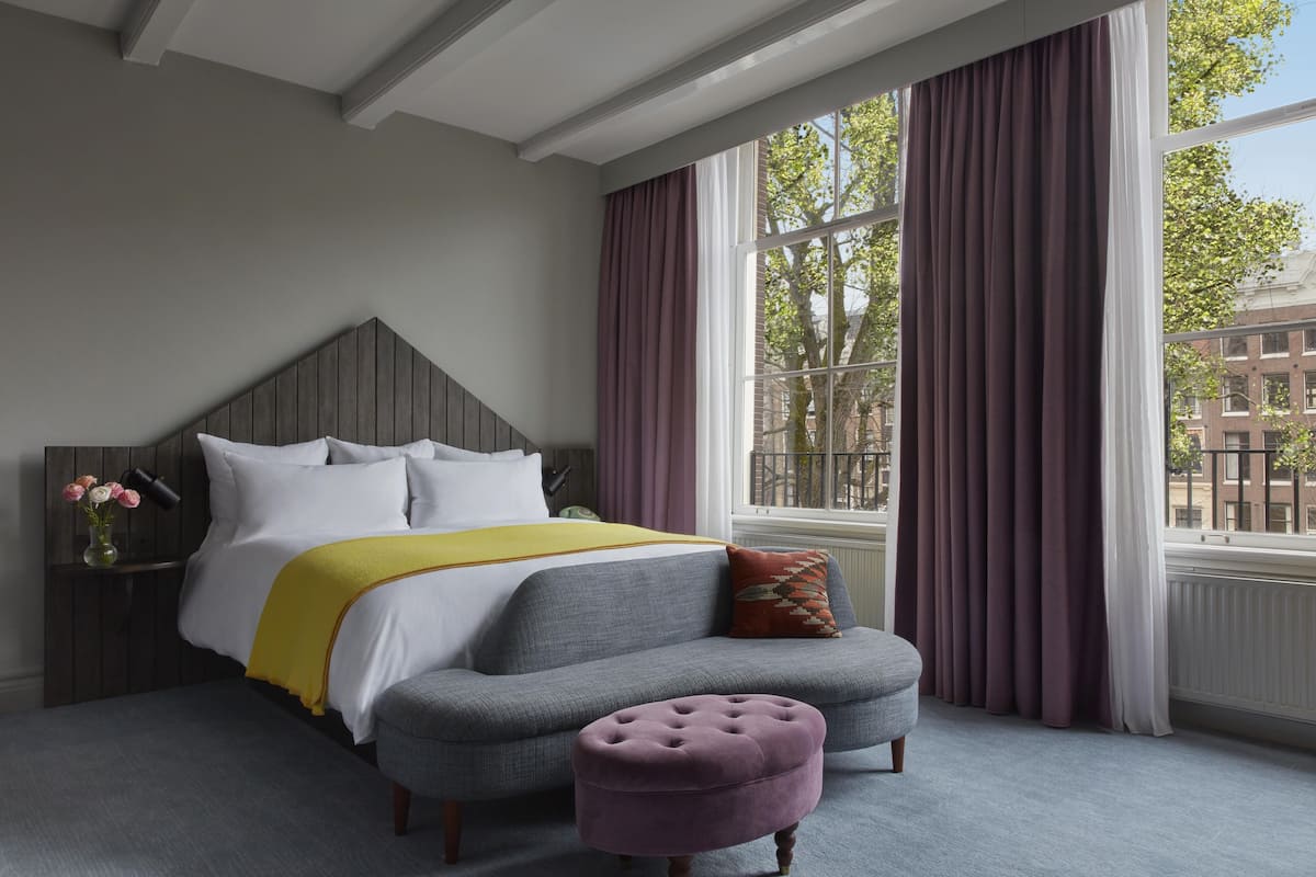 Egyptian cotton sheets, premium bedding, minibar, in-room safe