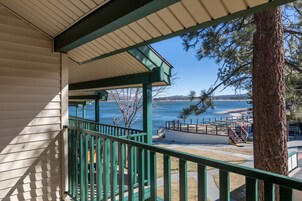 公寓客房, 1 間臥室 (Lakeside, Non-AC) | 陽台