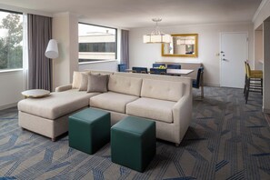 Rom – president (Parlor, No Bed) | Sengetøy av topp kvalitet, dundyner og senger med overmadrass