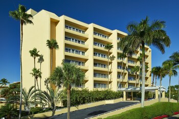 Hotel Exterior at Edgewater Beach Hotel