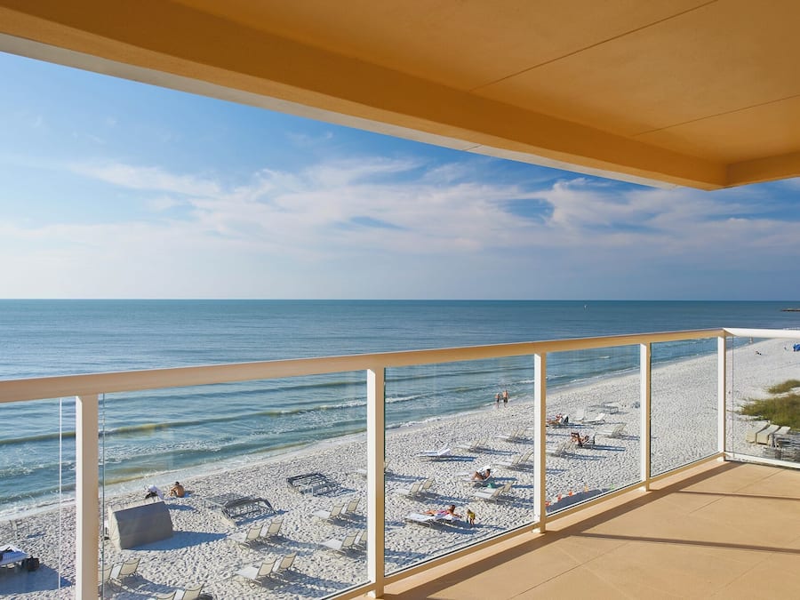 Utsikt mot strand/hav