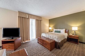 Schreibtisch, Bügeleisen/Bügelbrett, kostenlose Babybetten