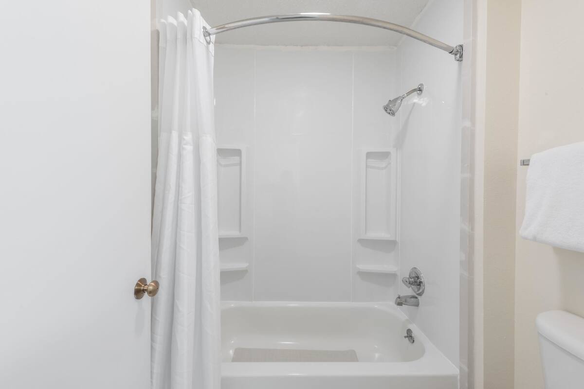 Hair dryer, towels
