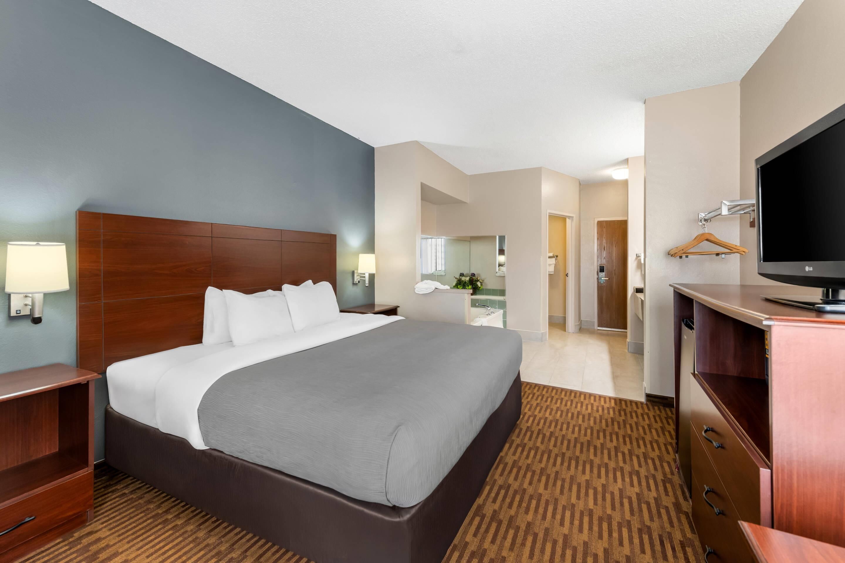 In-room safe, desk, iron/ironing board, rollaway beds