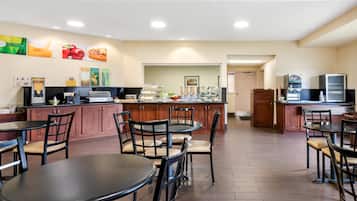 Free daily buffet breakfast