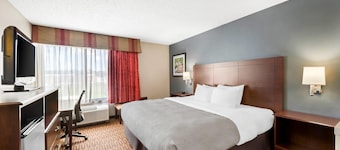 Quality Inn & Suites Lawrence - University Area