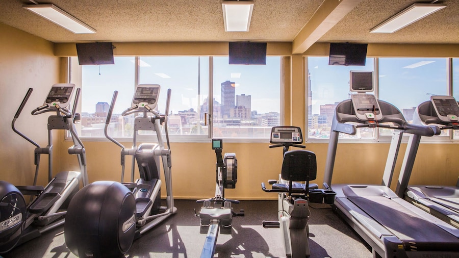 Holiday Inn Downtown - Mercy Area by IHG