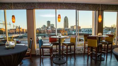 Holiday Inn Downtown - Mercy Area by IHG
