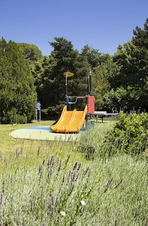 Children's play area - outdoor