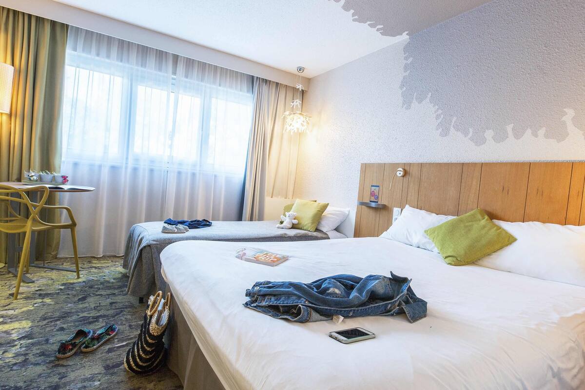 standard room, multiple beds | 1 bedroom, desk, blackout curtains, iron/ironing board
