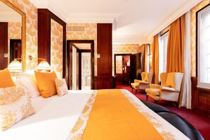 Deluxe Room, 1 King Bed, Non Smoking | Premium bedding, Select Comfort beds, minibar, in-room safe - Grand Hotel de l'Opera, BW Premier Collection (Toulouse)