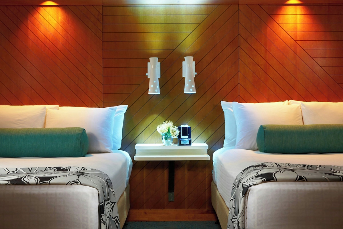 In-room safe, desk, laptop workspace, blackout drapes