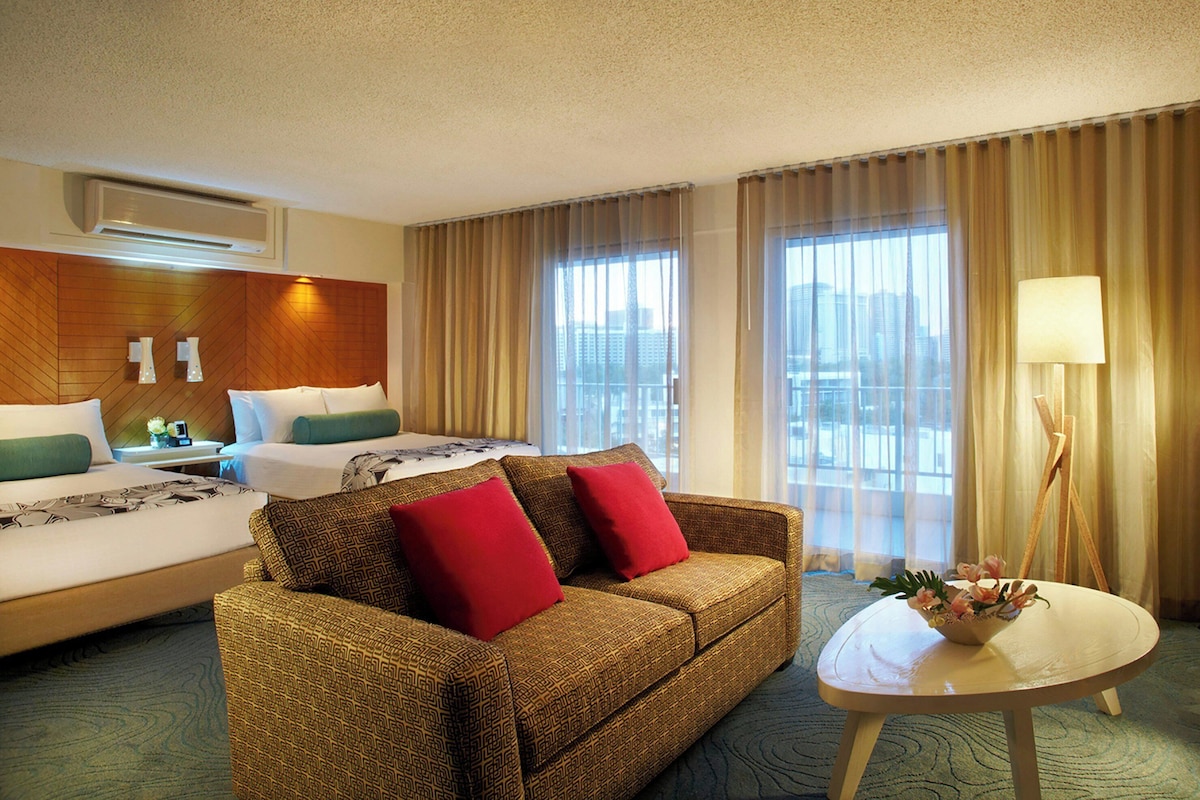 Junior Suite, Multiple Beds, Kitchenette | In-room safe, desk, laptop workspace, blackout drapes