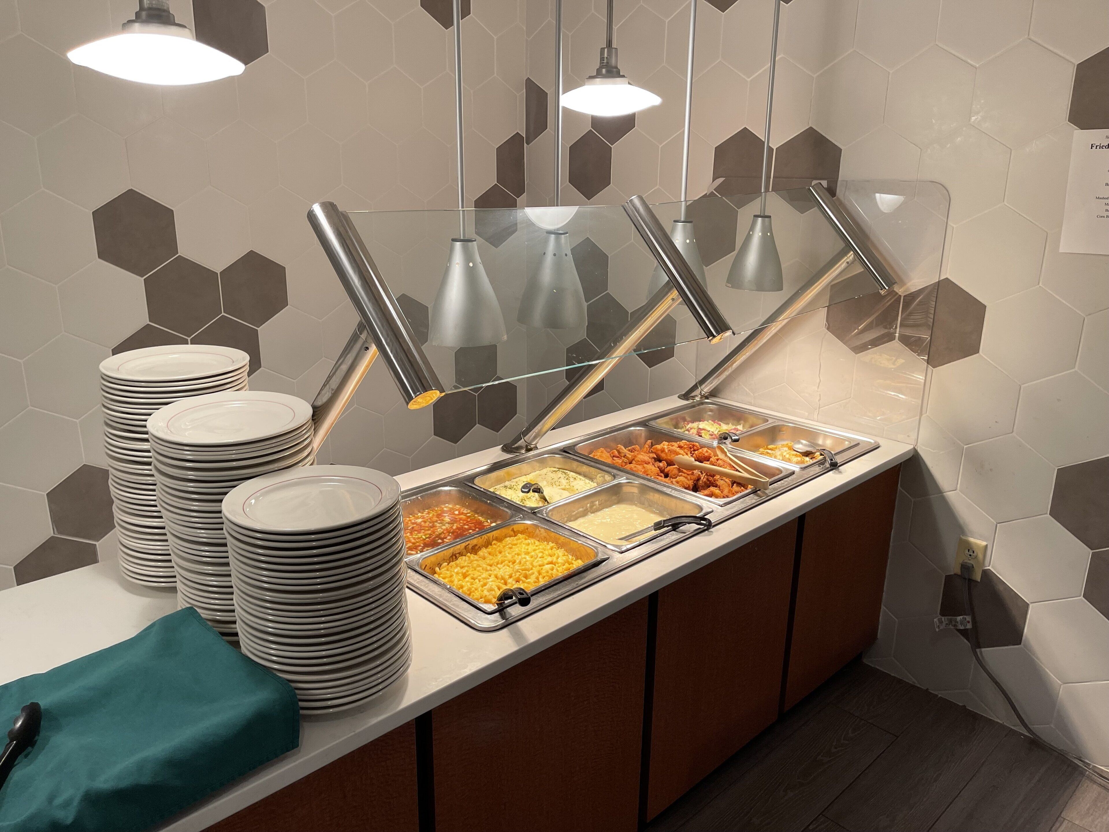 breakfast, lunch, dinner served; american cuisine