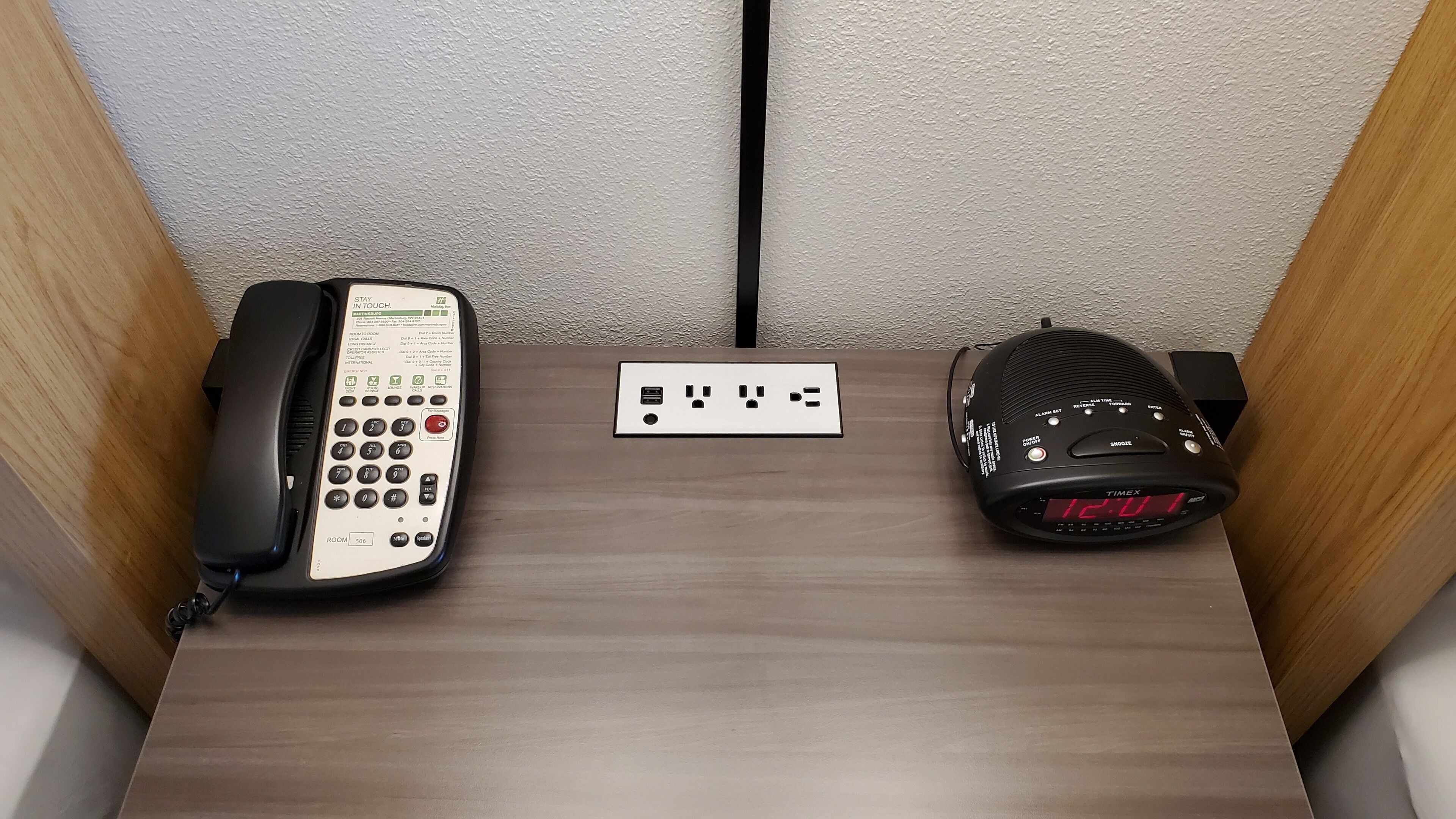 in-room safe, desk, laptop workspace, blackout curtains