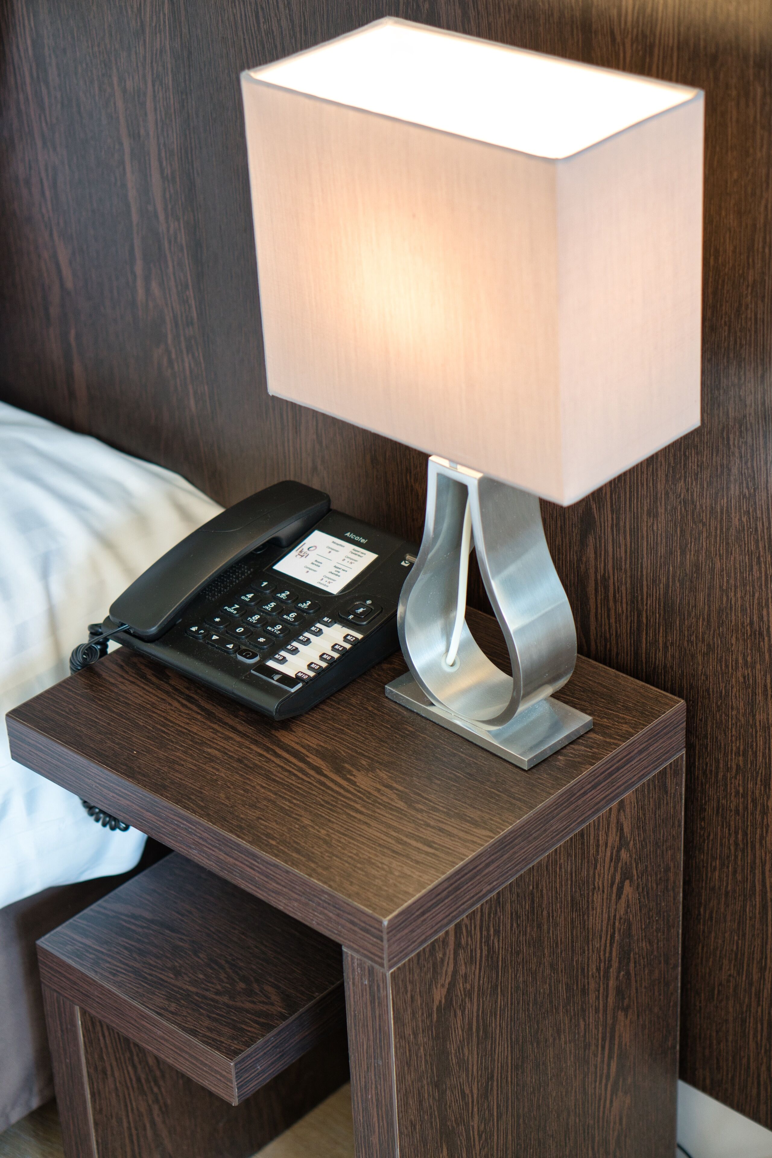 standard room, lake view | premium bedding, minibar, in-room safe, desk