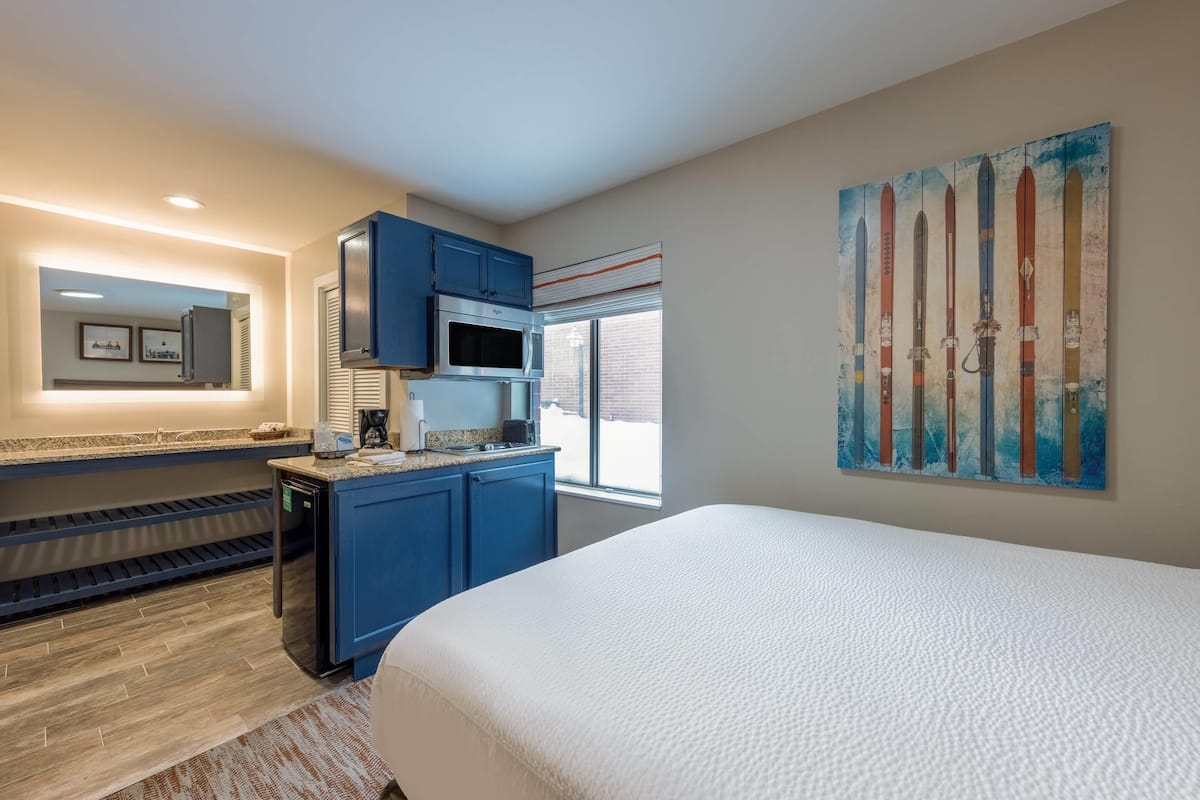 Pillow-top beds, blackout curtains, iron/ironing board, free WiFi