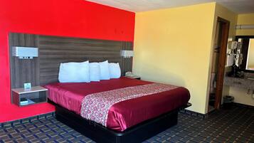 Standard Room, 1 King Bed