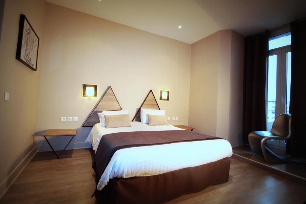 2 bedrooms, in-room safe, desk, laptop workspace