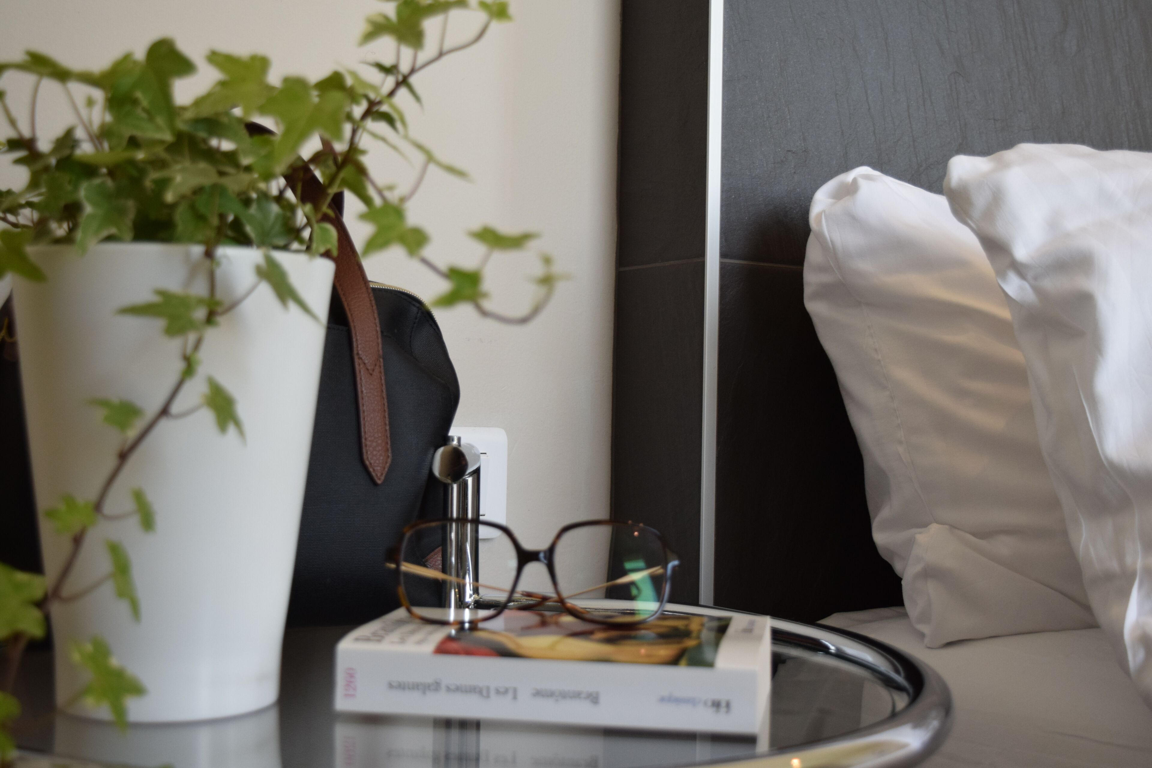 double room, courtyard | 2 bedrooms, in-room safe, desk, laptop workspace