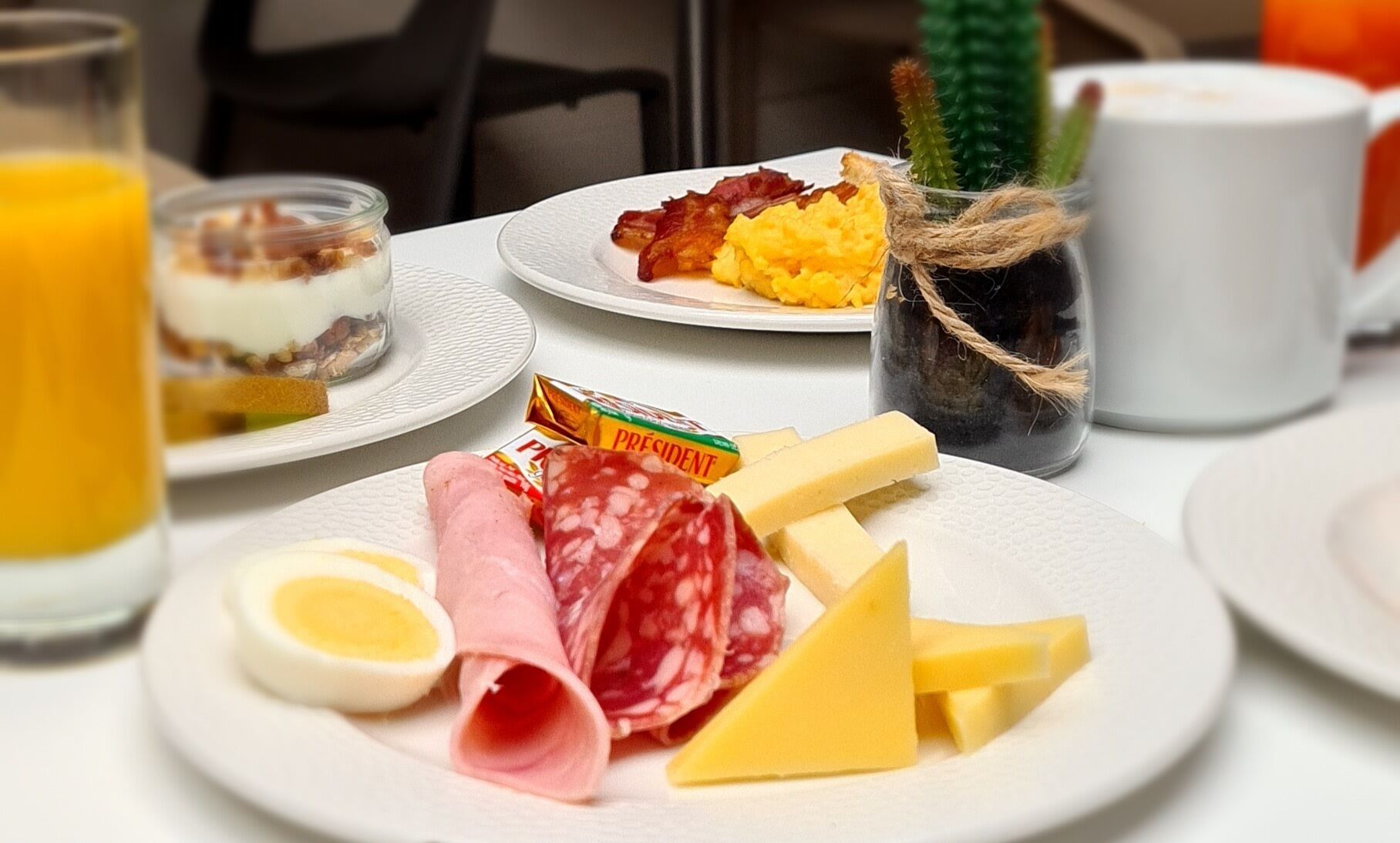 daily buffet breakfast (eur 15 per person)