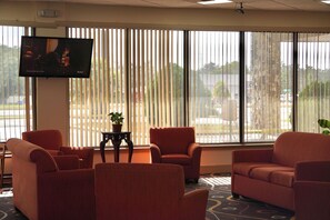 Lobby sitting area - Croix Grand Hotel (Sebring)