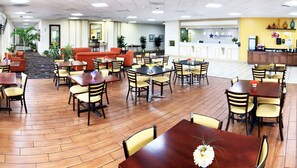 Lobby - Croix Grand Hotel (Sebring)