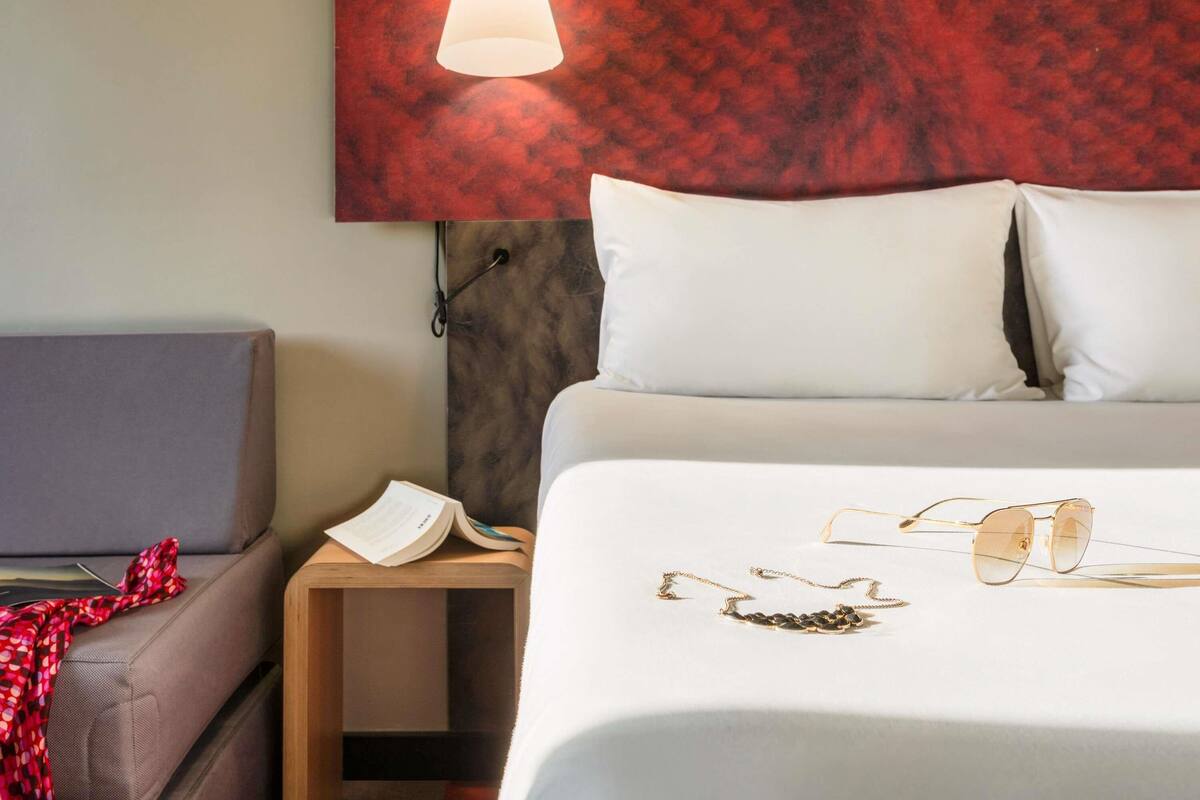 Standaard tweepersoonskamer, 1 tweepersoonsbed | Luxe beddengoed, een bureau, verduisterende gordijnen