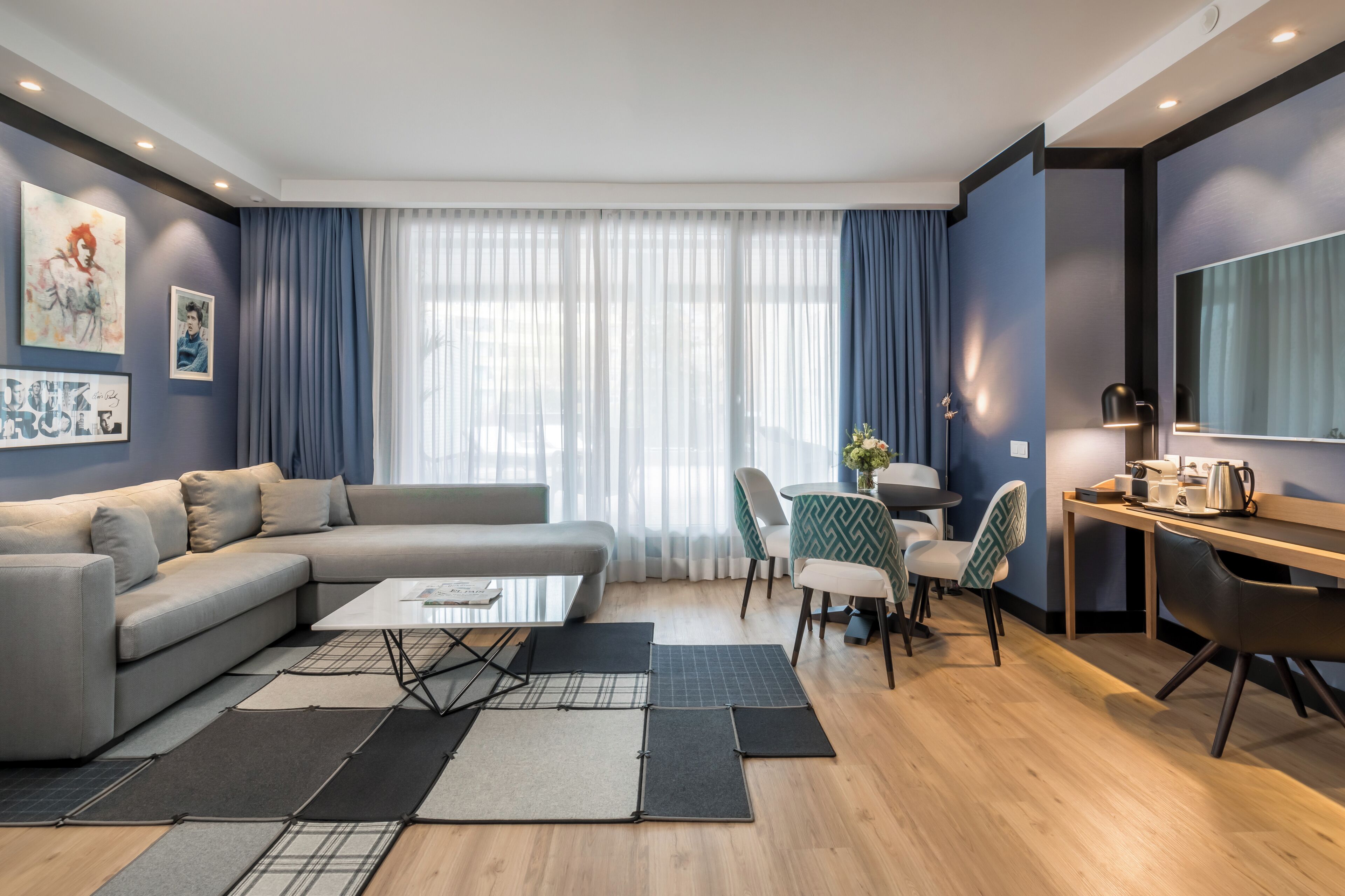 Junior suite | 1 slaapkamer, luxe beddengoed, pillowtop-bedden, een minibar