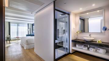 Rainfall showerhead, designer toiletries, hair dryer, bathrobes