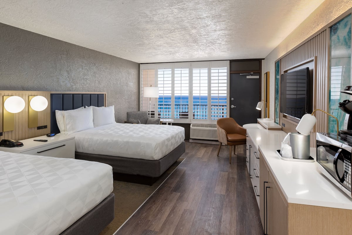 1 bedroom, premium bedding, in-room safe, laptop workspace