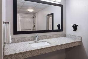Zimmer, 1 King-Bett, barrierefrei, Nichtraucher (Mobility Accessible) | Barrierefreies Bad