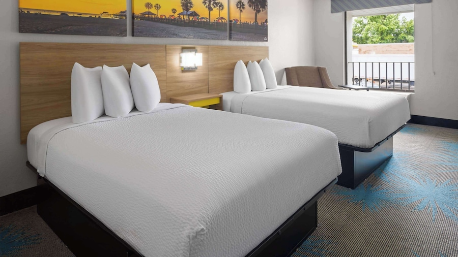 Days Inn by Wyndham Ladson Summerville Charleston