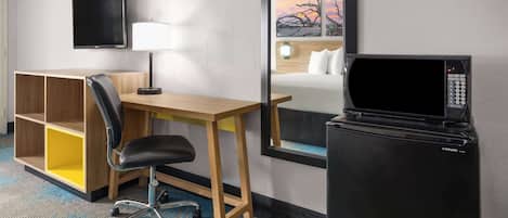 Chambre, 1 très grand lit, non-fumeurs | Bureau, espace de travail pour ordinateur portable