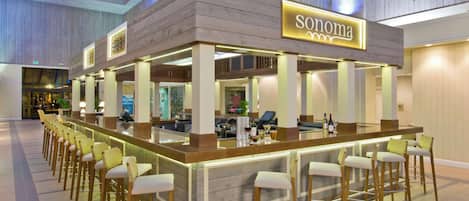 3 bars/lounges, poolside bar