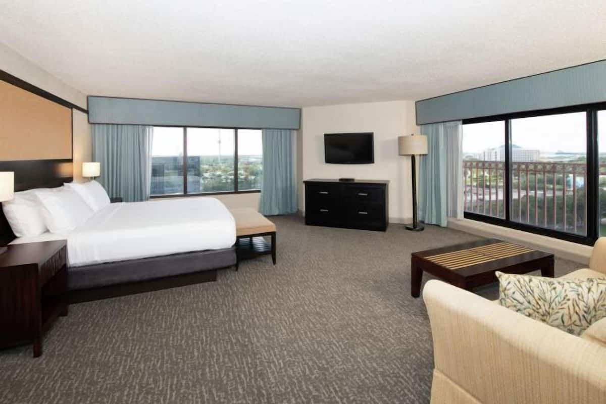 1 bedroom, premium bedding, pillowtop beds, in-room safe