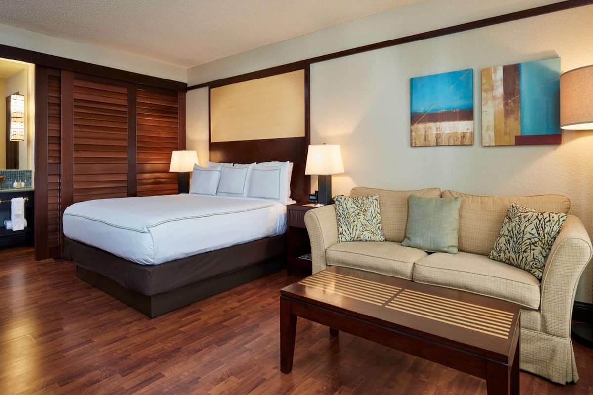 Premium bedding, pillowtop beds, in-room safe, desk