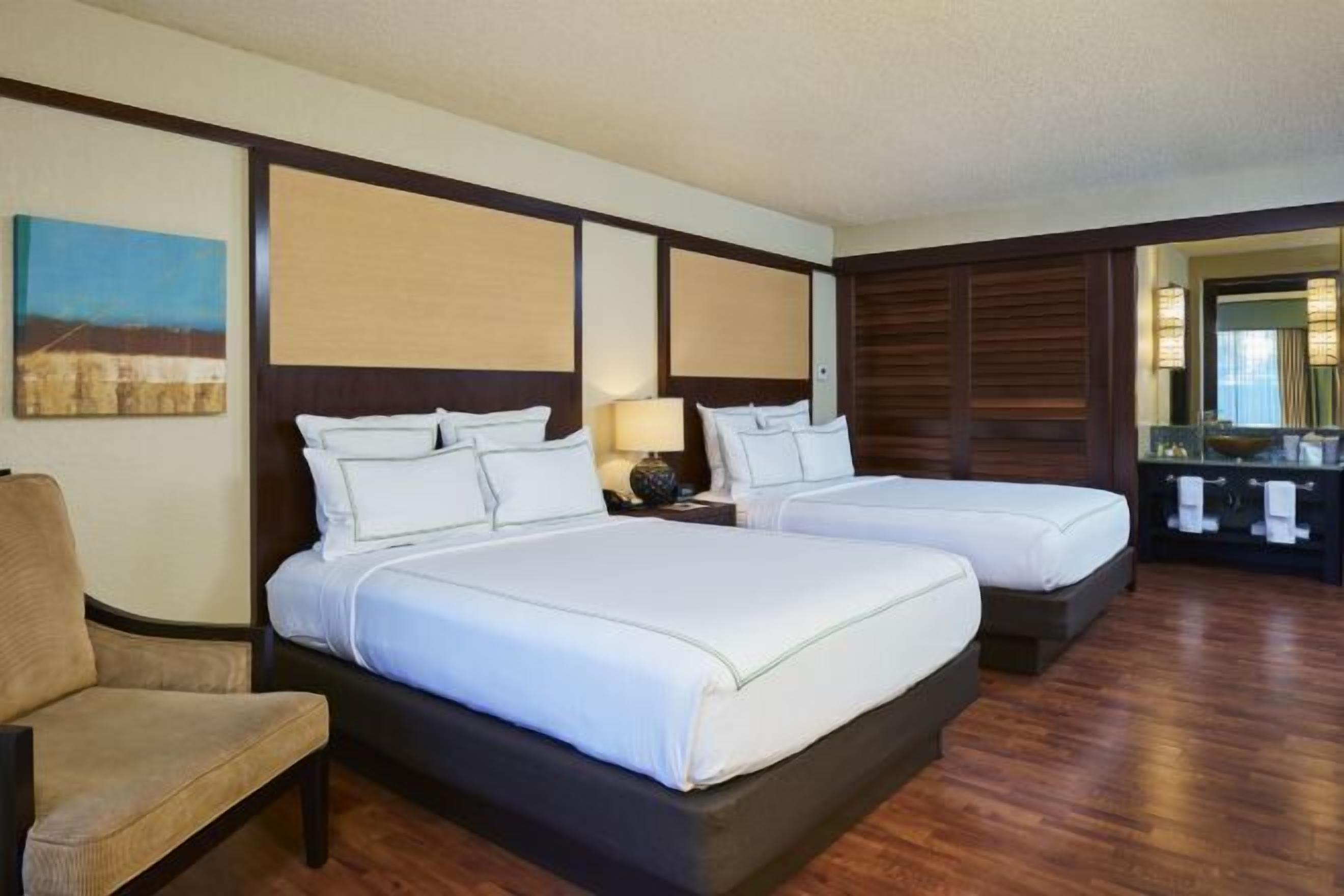 Premium bedding, pillowtop beds, in-room safe, desk