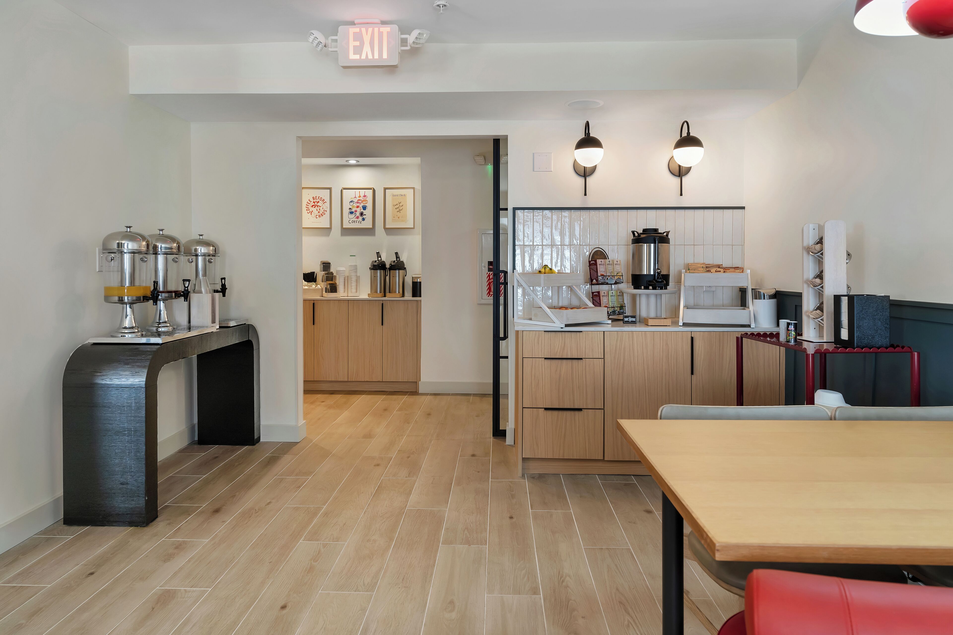 free daily continental breakfast