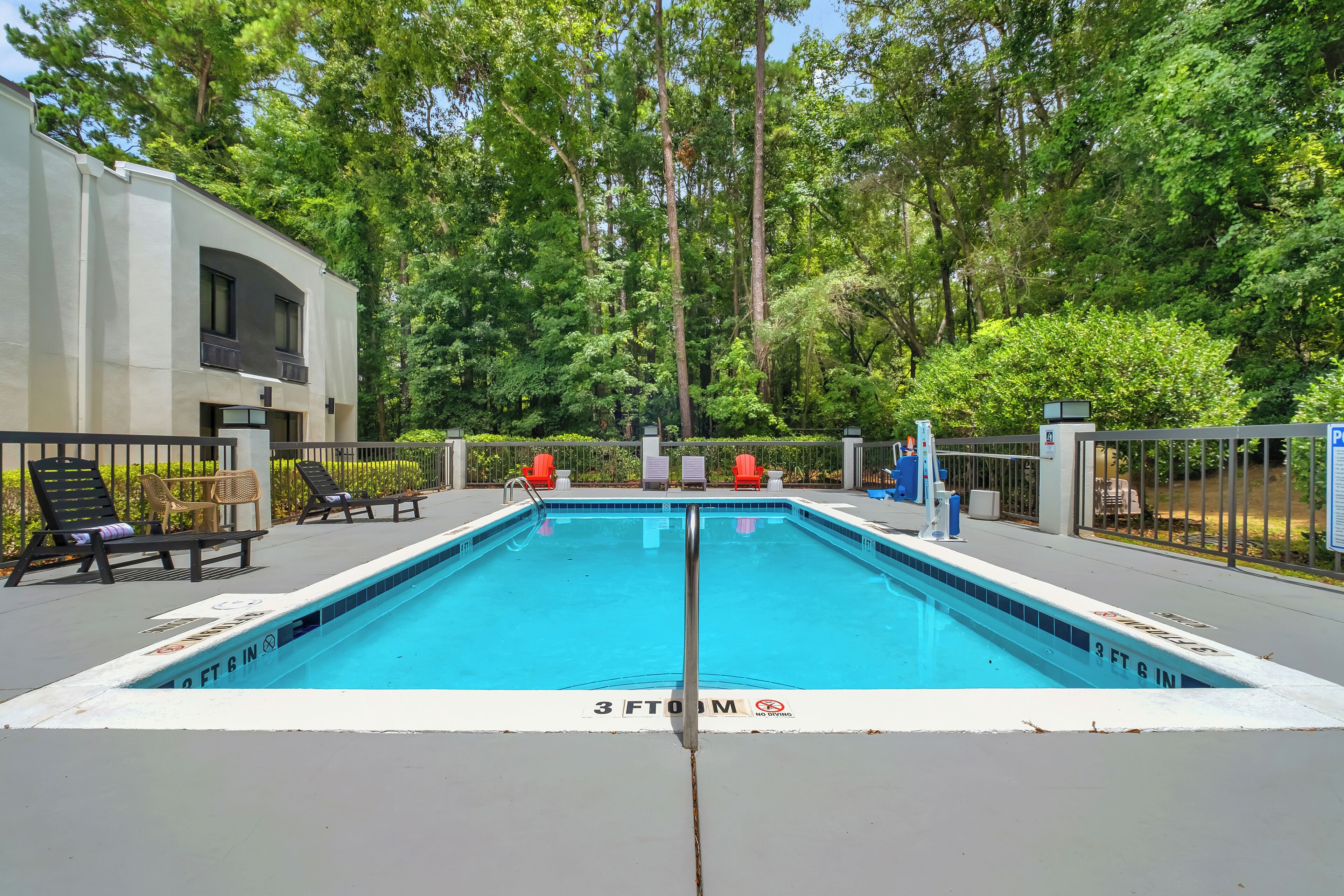 Seasonal outdoor pool