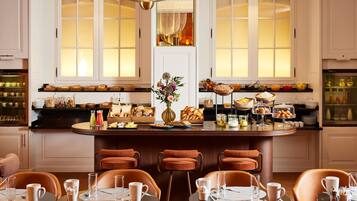 Daily buffet breakfast (EUR 39 per person)