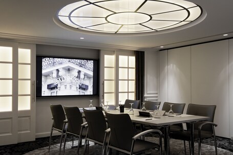 Sofitel Paris Baltimore Tour Eiffel Hotel - Image 33