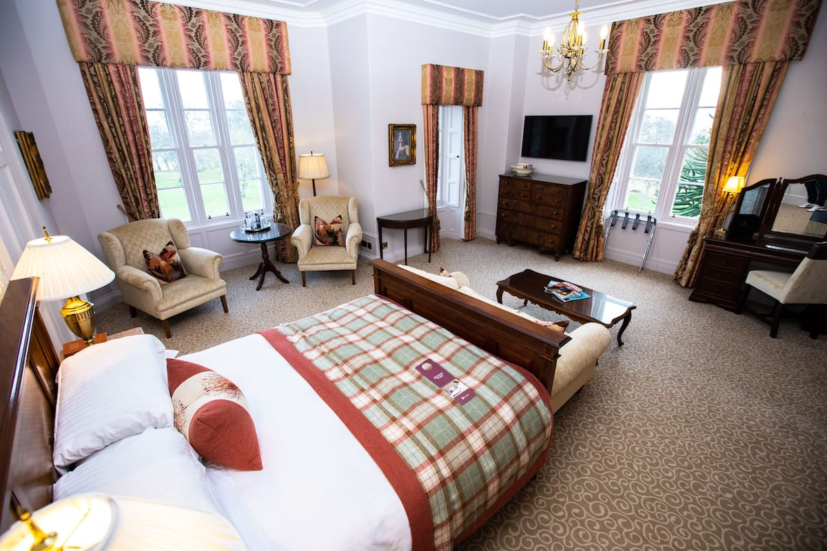 1 bedroom, premium bedding, in-room safe, individually decorated