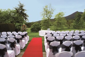 Außenbereich für Hochzeiten