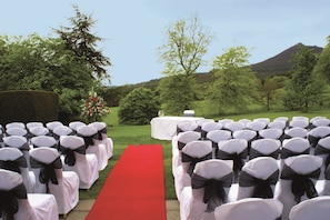 Außenbereich für Hochzeiten